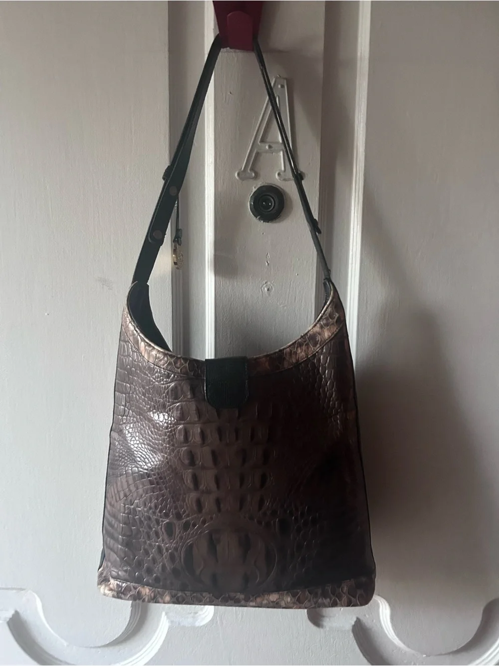 Brahmin Kendall VTG Brown Crocodile Leather Tan Black Trim Shoulder Purse Tote